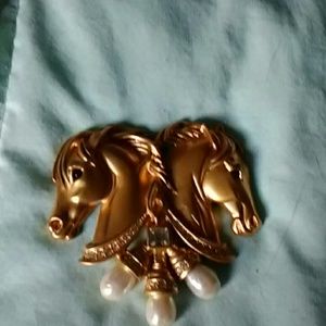 Double Pearl Horse Pin